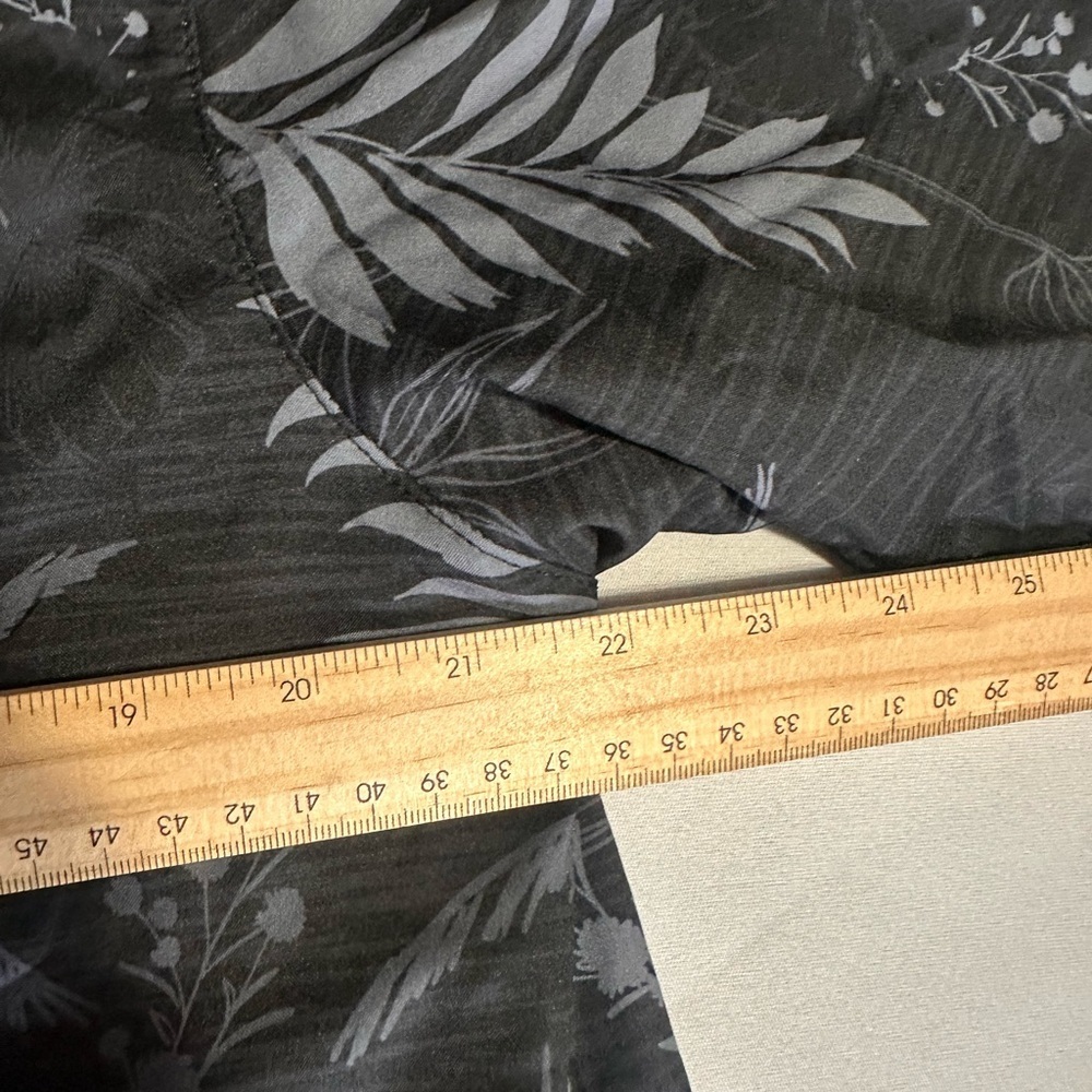 Purdue Boilermakers Colosseum Hawaiian Shirt Mens Medium Button Up Performance - Picture 8 of 9